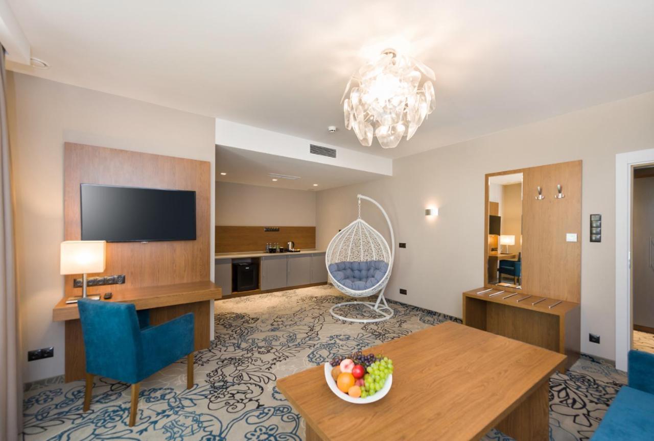 Rezydencja Sosnowa Luxury Hotel Janów Lubelski Dış mekan fotoğraf