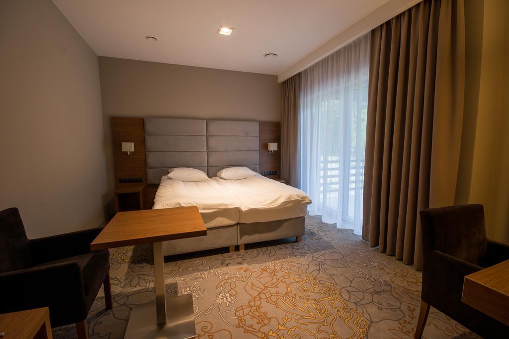 Rezydencja Sosnowa Luxury Hotel Janów Lubelski Dış mekan fotoğraf
