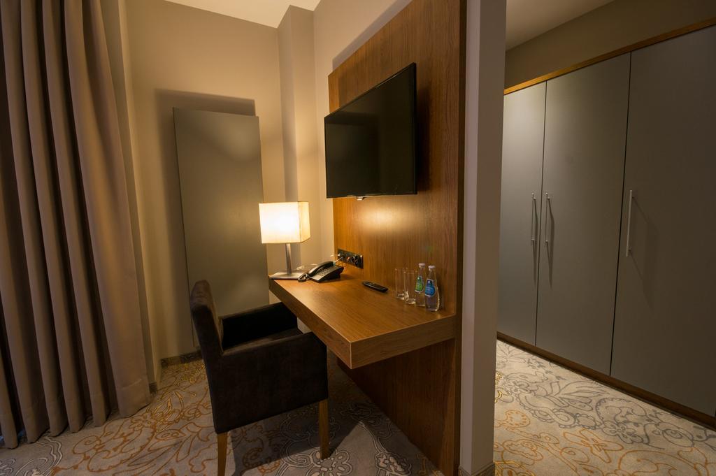Rezydencja Sosnowa Luxury Hotel Janów Lubelski Dış mekan fotoğraf
