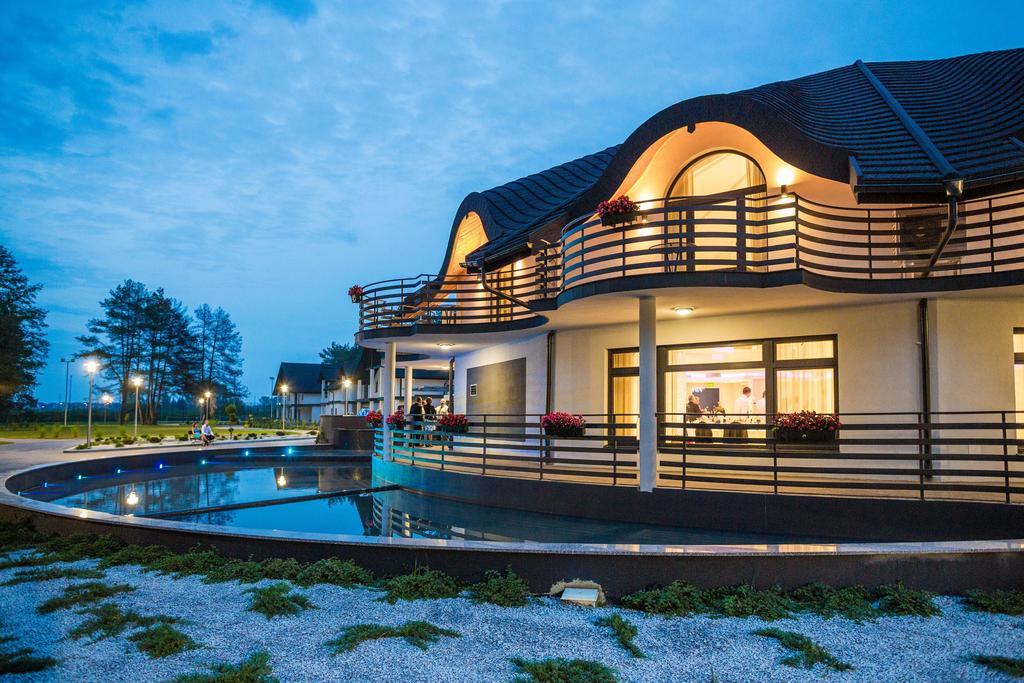 Rezydencja Sosnowa Luxury Hotel Janów Lubelski Dış mekan fotoğraf
