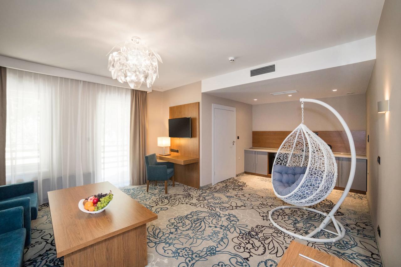 Rezydencja Sosnowa Luxury Hotel Janów Lubelski Dış mekan fotoğraf